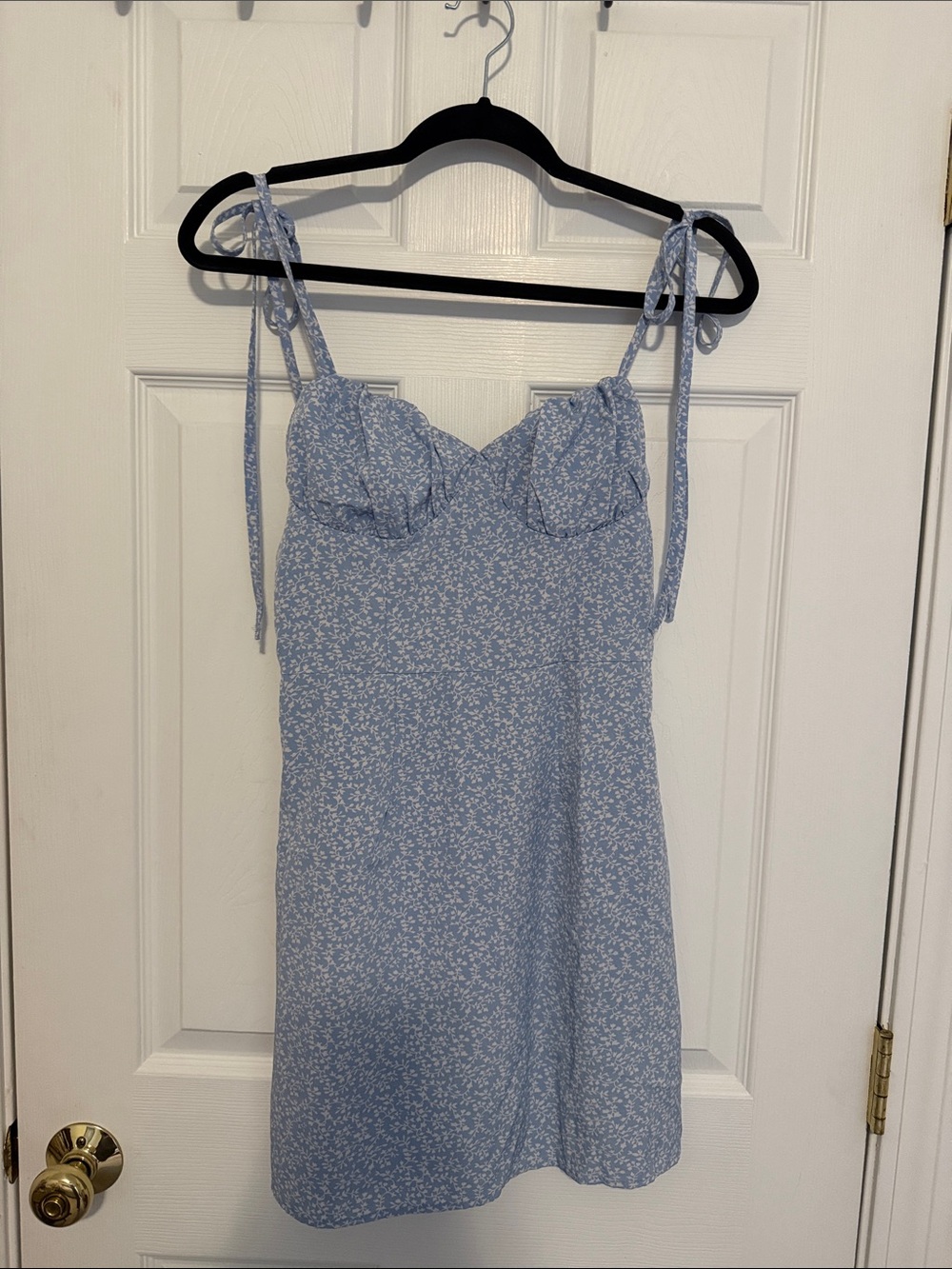 SHEIN Light Blue Floral Tie-Strap Mini Dress